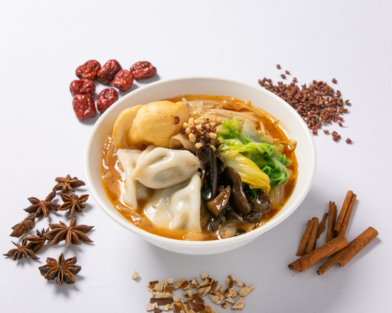 (白)水餃子麻辣湯