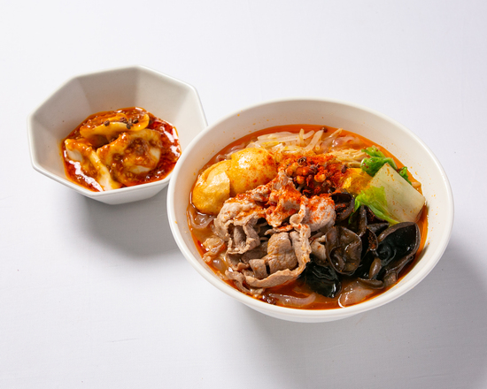 (赤)麻辣湯 水餃子セット